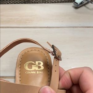 Womens size 8med sandles